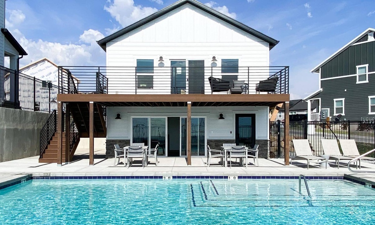 Saratoga Springs House | Brand new townhome