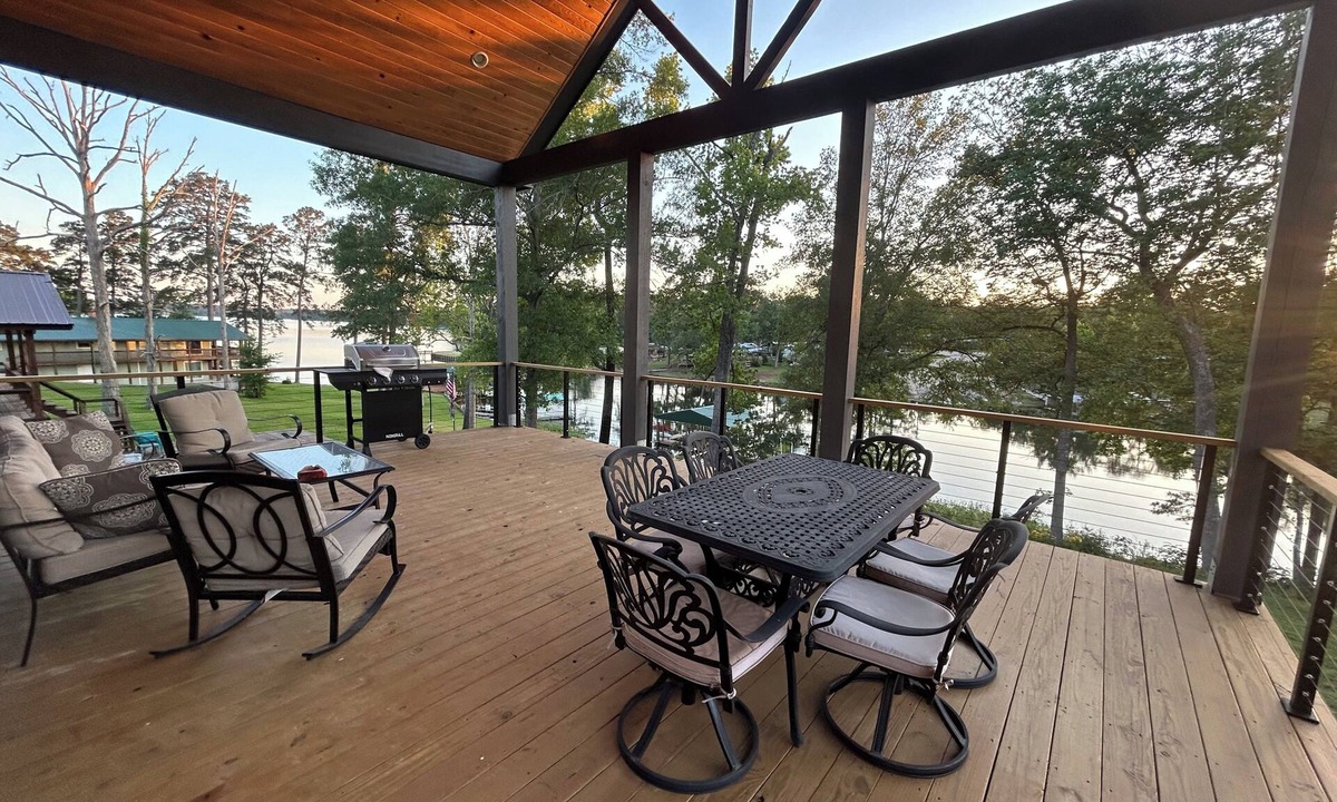 Hemphill House | Brand-New Waterfront Retreat with Stunning Views
