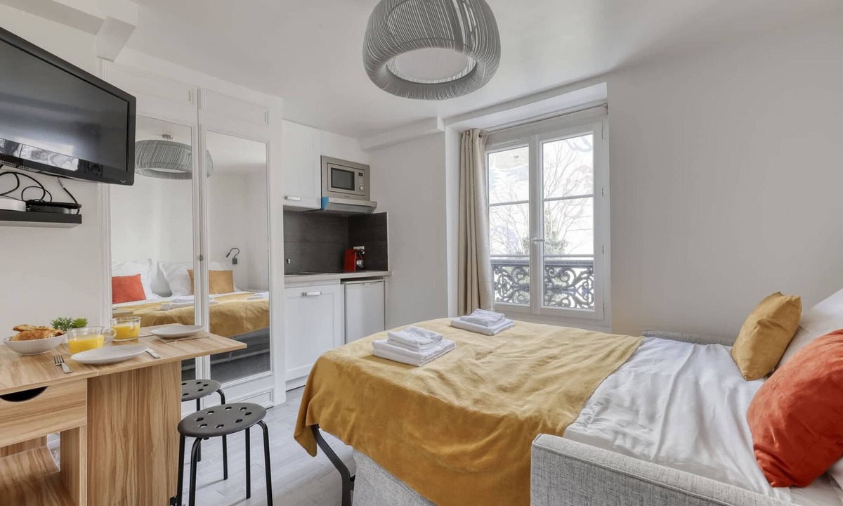 Batignolles Apartment | Branded New Cozy Studio in the Heart of 17th