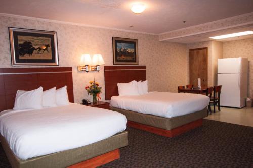 West Yellowstone Hotel | Brandin' Iron Inn