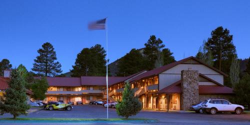 Chama Hotel | Branding Iron Motel