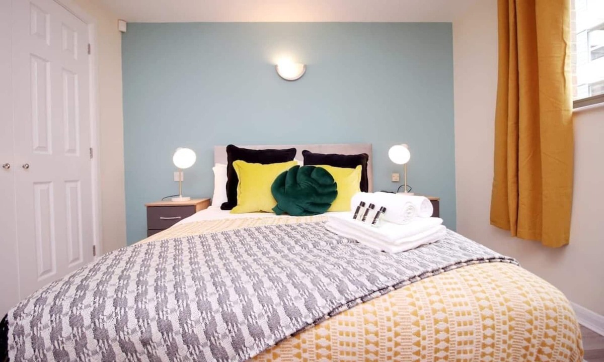 Harbourside Apartment | Brandon Hill Villa (with private terrace)