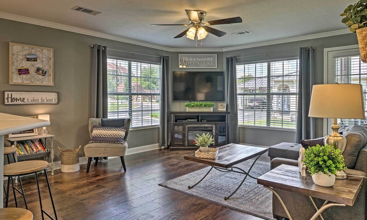 Table Rock Condo | Branson Condo: Pool Access, Near Table Rock Lake!