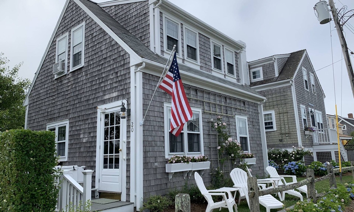 Brant Point House | BRANT POINT