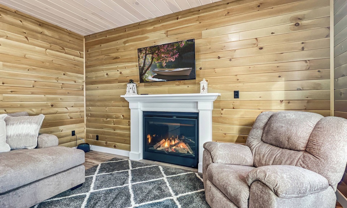 Rockwood House | Brassua Oasis (Private Waterfront)