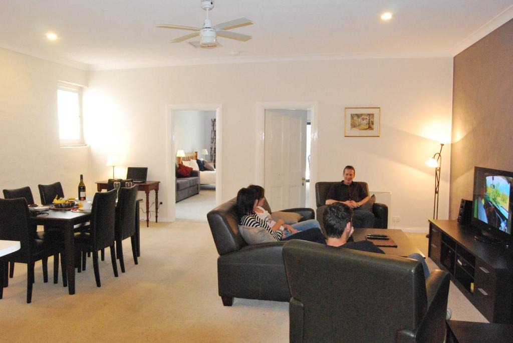 Murray Bridge East Bed & Breakfast | Brayfield Cottage