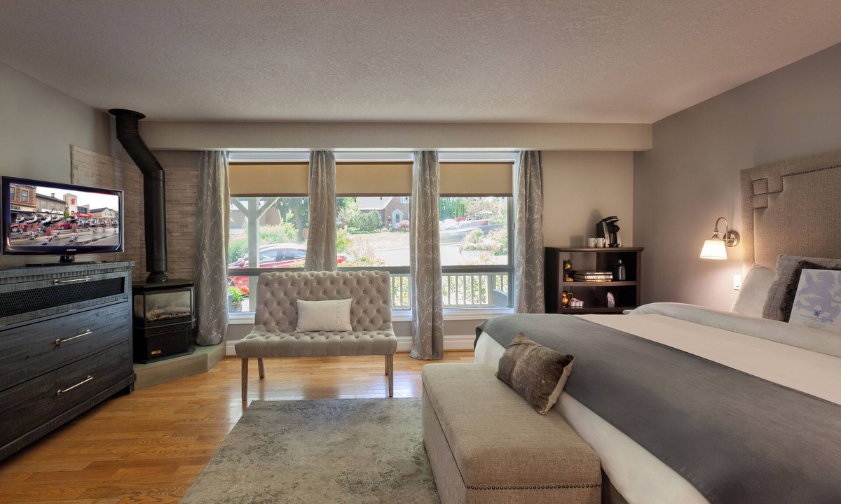 Fergus Hotel | Breadalbane Inn