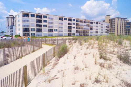 North Ocean City Apartment | Breakaway East 109