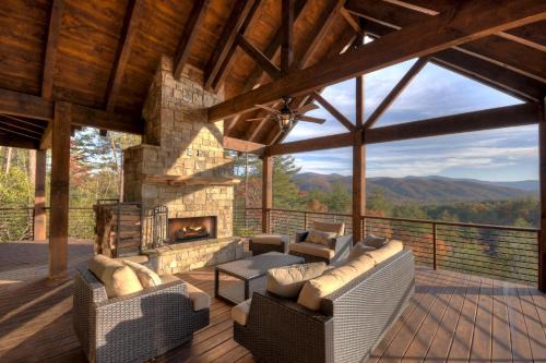 Foxfire Estates House | Breakaway Ridge