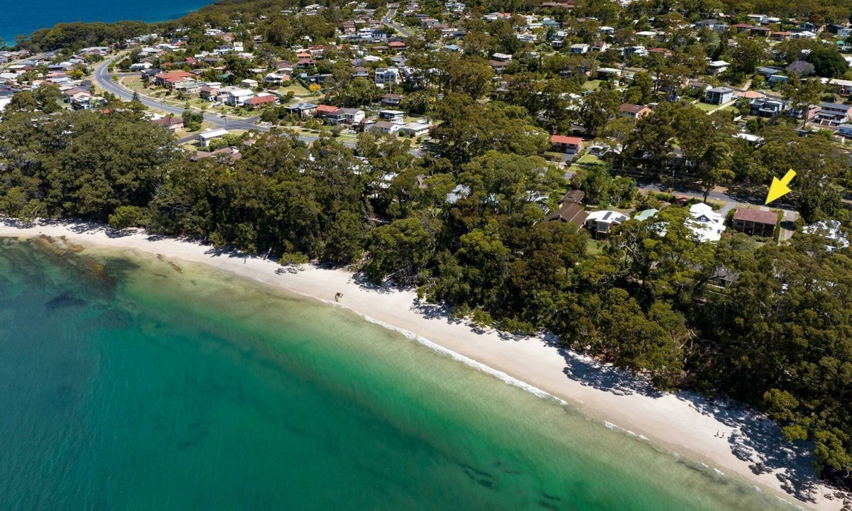 Vincentia House | Breakers on Orion Beach, Vincentia
