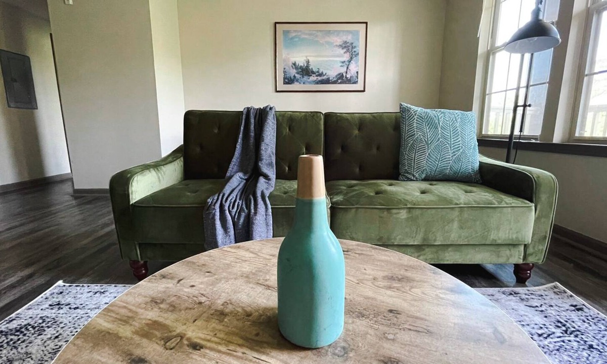 Ferndale House | Breathtaking 1BD/1BA w/Balcony + Gym - Little Rock