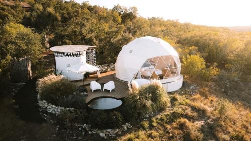 Fischer House | Breathtaking Dome with Spectacular Outdoor Living and Chic Elegant Interior in Texas