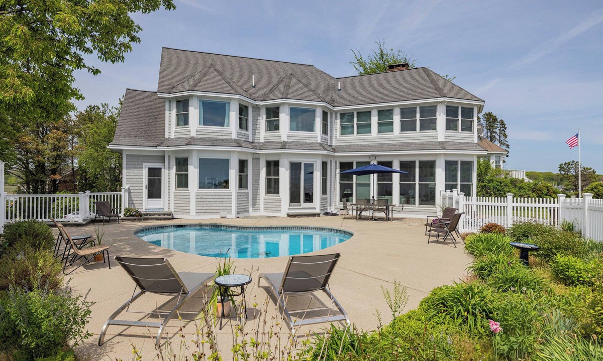Kennebunk House | Breathtaking Ocean Front Home With Pool