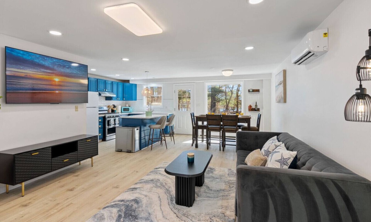 Wareham Center House | Breathtaking Riverfront Hideaway in Wareham