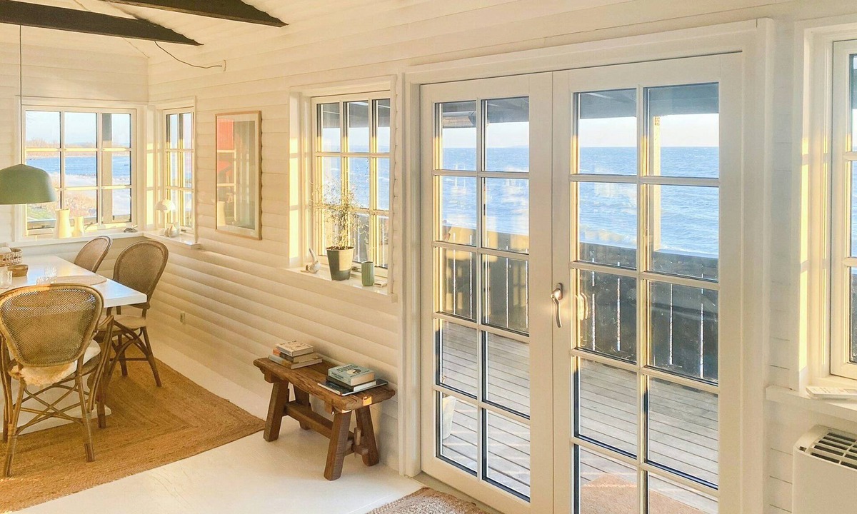 Ullerslev House | Breathtaking sea view at Dinestrup Beach