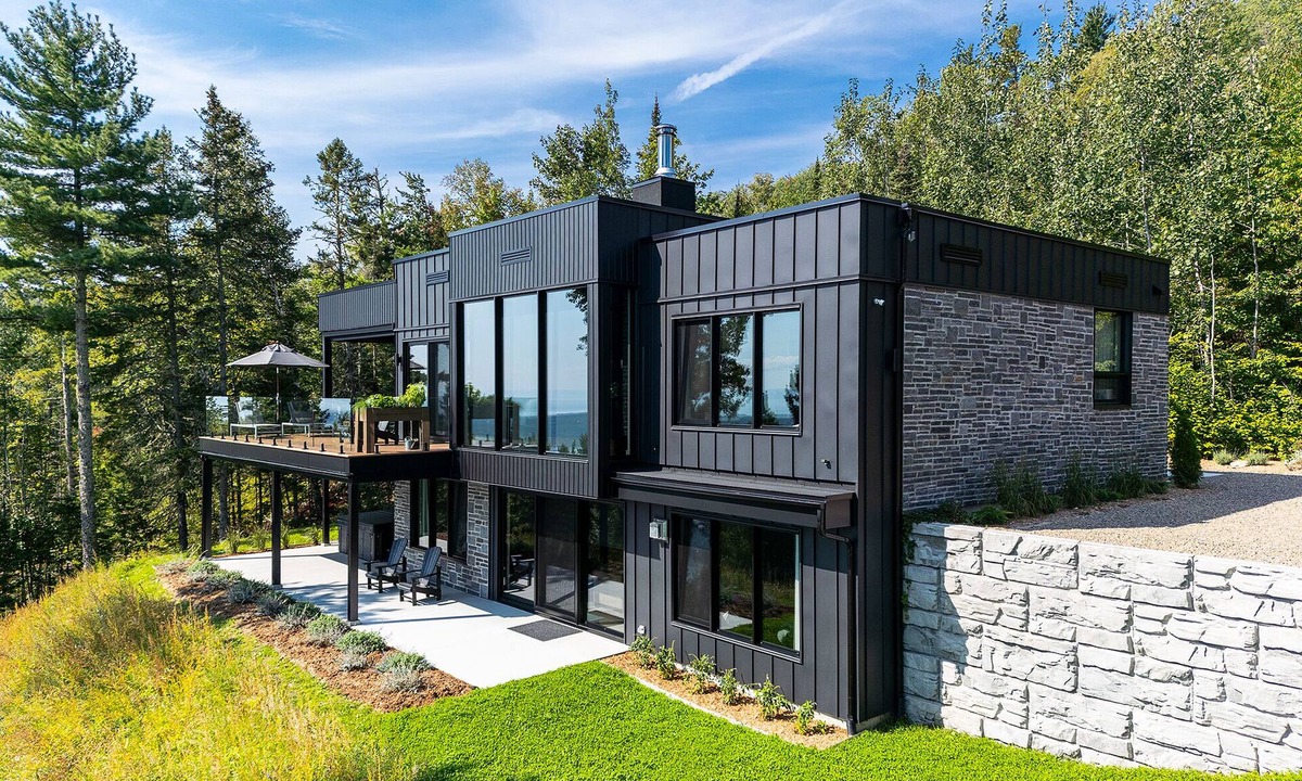 Grosse-Ile Villa | Breathtaking view of the St Lawrence River