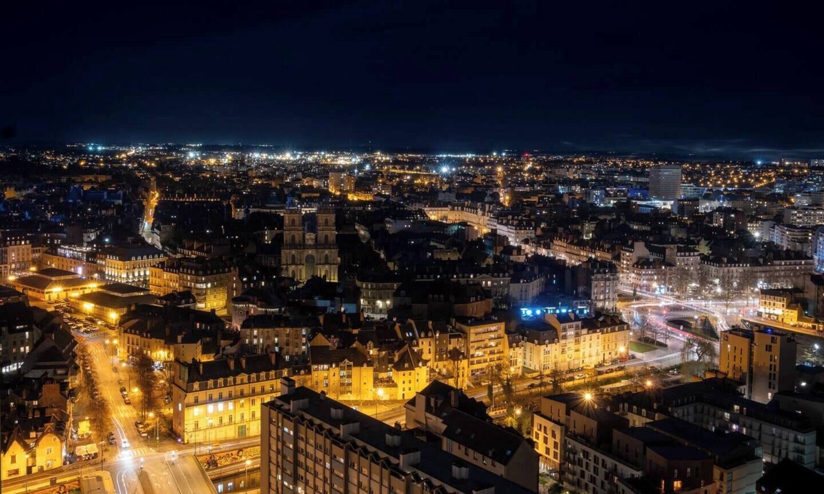 Bourg-l'Eveque Apartment | Breathtaking view - Private garage