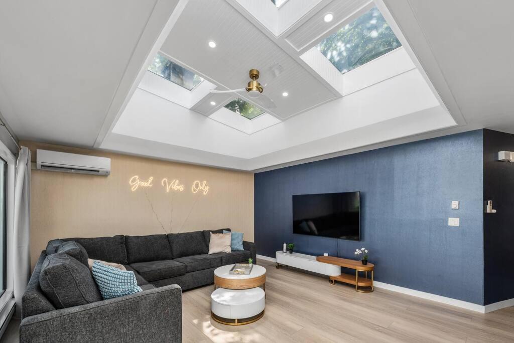 Portland Heights Apartment | Breathtaking Views w/Modern Lux - 2330