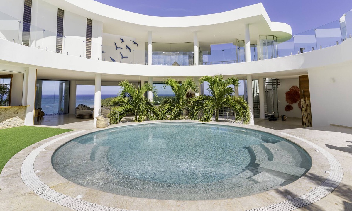 Las Terrenas Villa | Breathtaking Villa and Incredible Sea Views w/7Bdrs Pool.