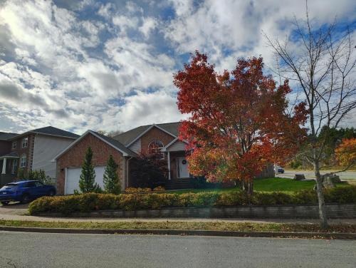 Halifax House | Breeze inn No1