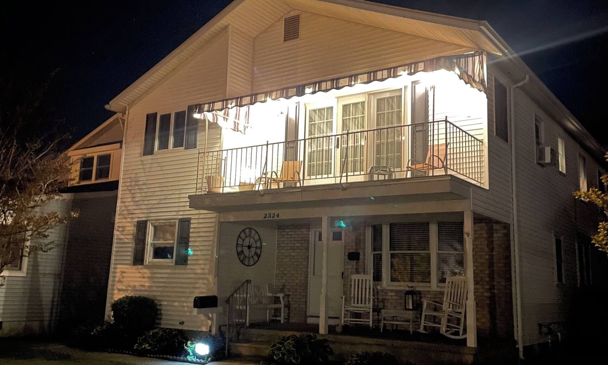 Riviera Apartment | Breezy Ocean City 2nd floor getaway
