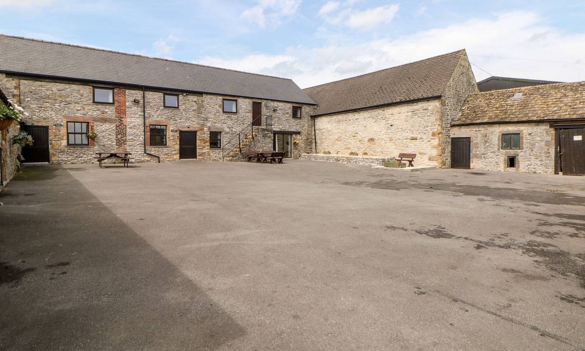 Over Haddon Cottage | Brendan