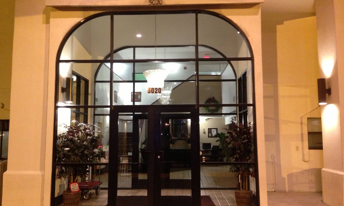 Hobbs Hotel | Brentwood Inn & Suites
