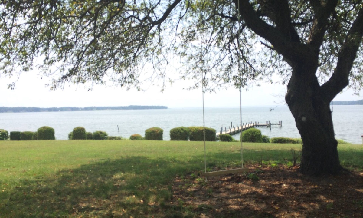 Leonardtown House | Breton Bay Family Getaway