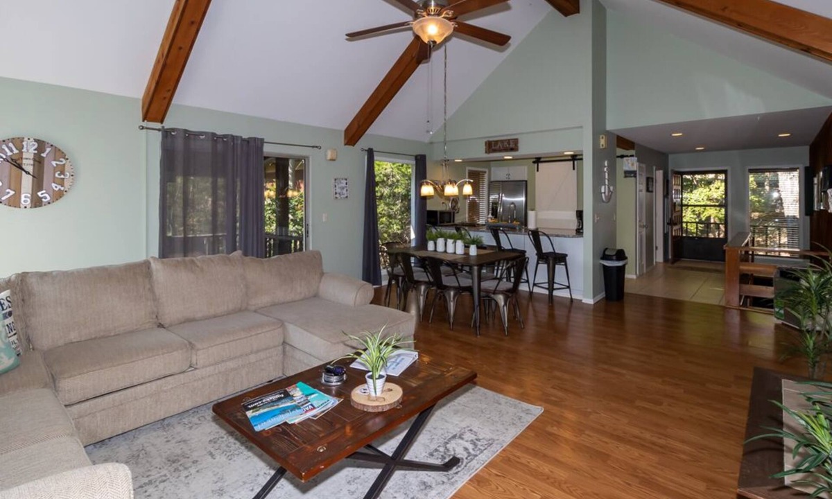 Lake of the Ozarks House | Brett's Oasis Private Lake House in Margaritaville