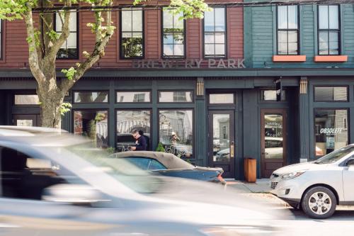 North End Apartment | Brewery Park Hotel