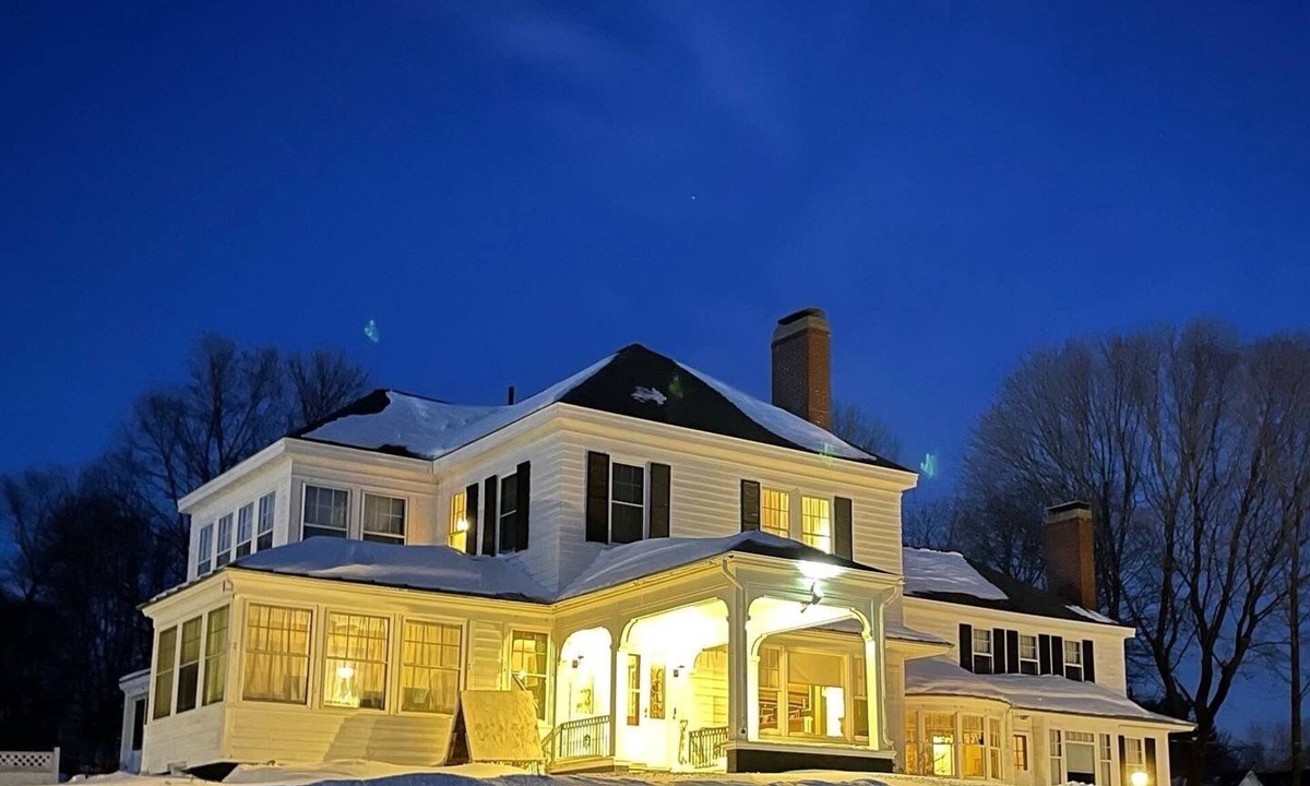 Dexter Bed & Breakfast | Brewster Inn