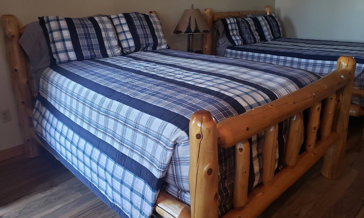 Lincoln Hotel | Briarwood Motor Inn