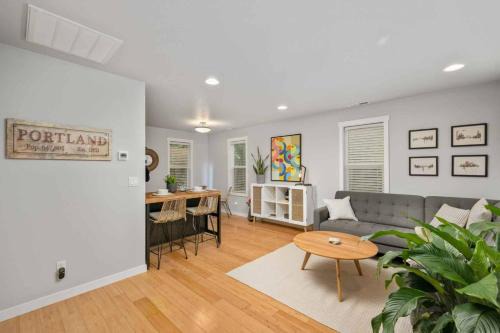 Ardenwald House | Bridge City Casita