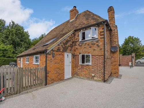 Willesborough House | Bridge Cottage