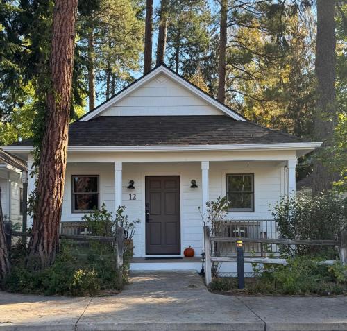 Bigfork House | Bridge Street Cottages