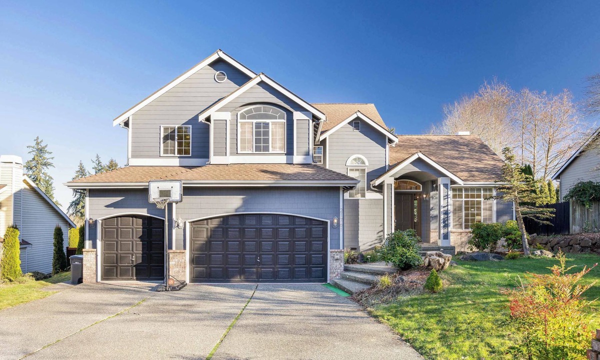 Brier House | Brier 5BR Retreat w, Pool Table, Deck, Central AC