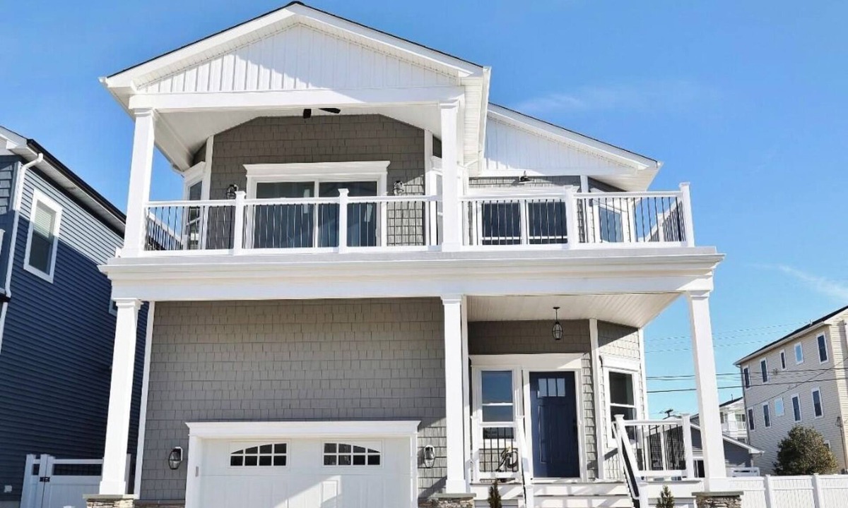 Brigantine House | Brigantine Beach House with Deck and Ocean View