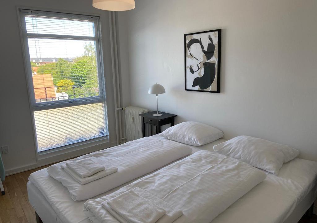 Frederiksberg C Apartment | Bright 2-bedroom apartment at sophisticated Frederiksberg