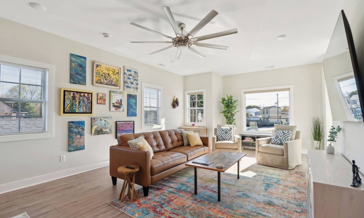 Germantown Apartment | Bright 2Bd/2ba for Bourbon Trail- Priv Parking!