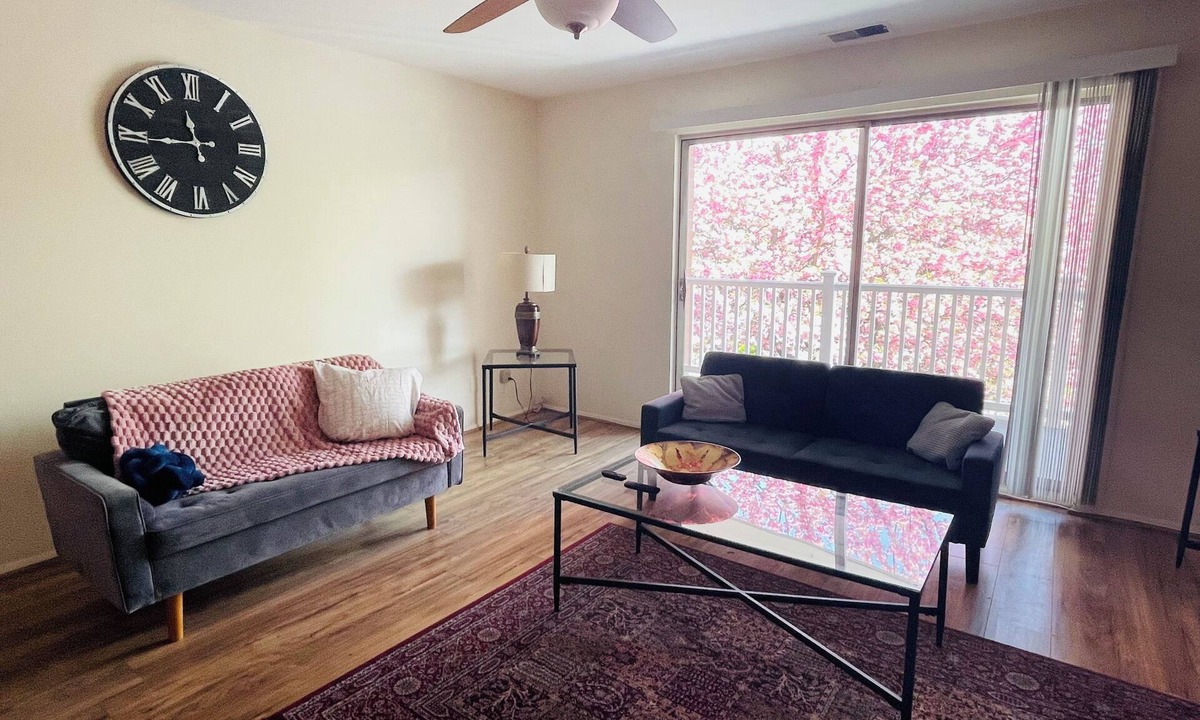 Foxcroft Square Apartment | Bright 2BR | Cherry Blossom View | Balcony