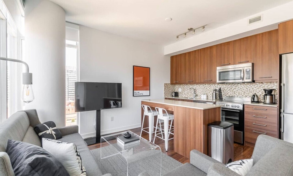 St. Lawrence Apartment | Bright 2BR Condo with Amazing View and Parking!