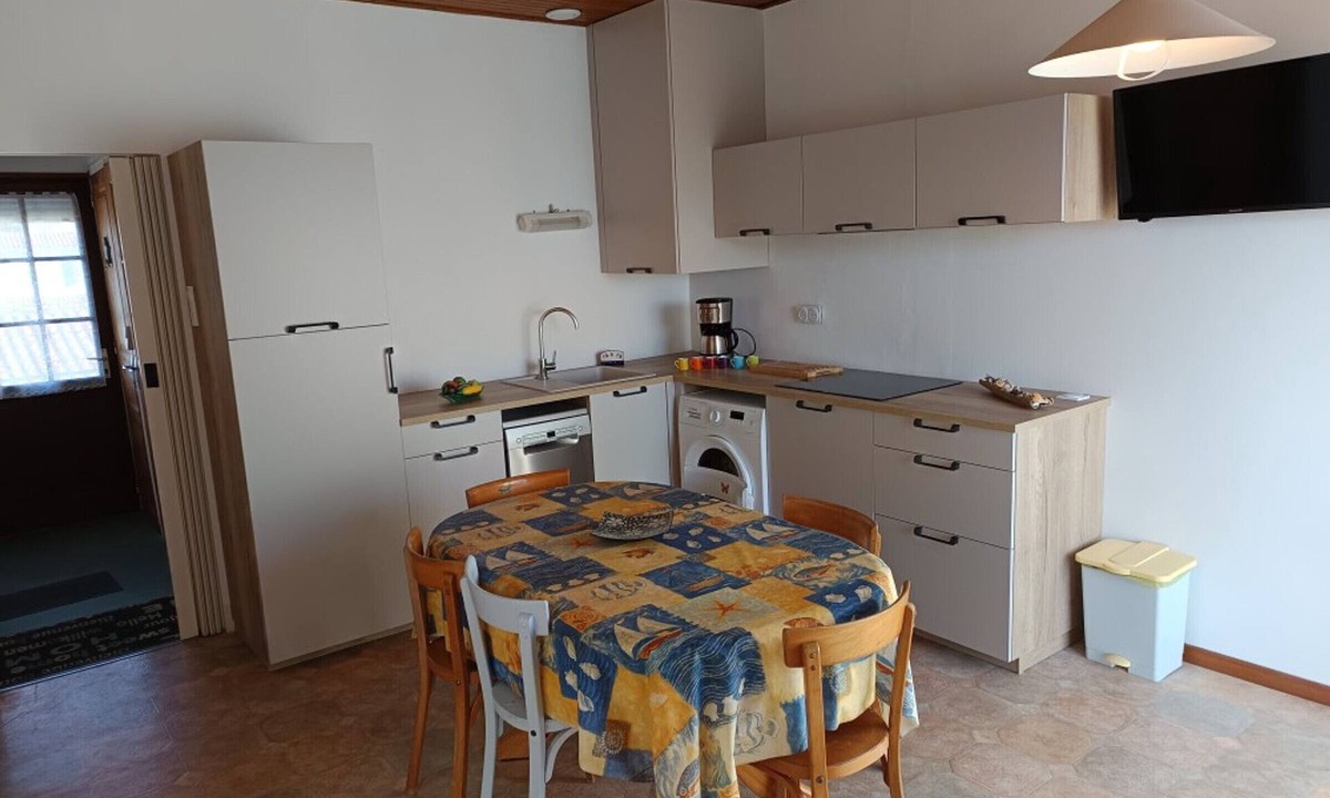 Notre-Dame-de-Monts Apartment | Bright 45m² Apartment in Notre-Dame-de-Monts - Pet Friendly
