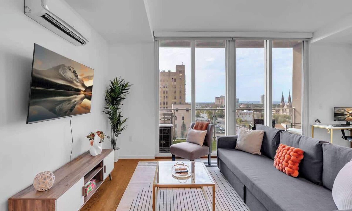 Downtown Tulsa Apartment | Bright & Airy 1BD in Tulsa with Onsite Gym
