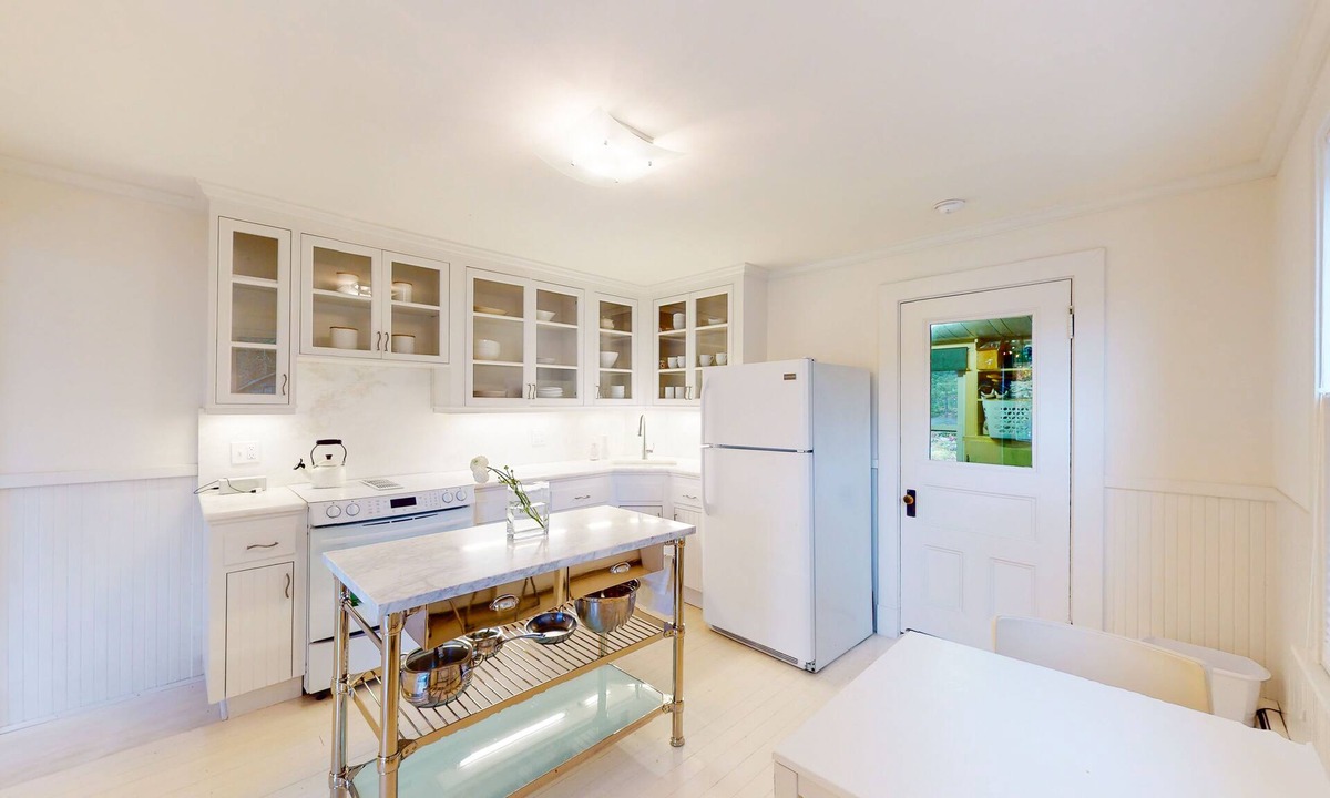 Northeast Harbor House | Bright & airy cottage with firepit, bikes, high-speed WiFi & private W/D