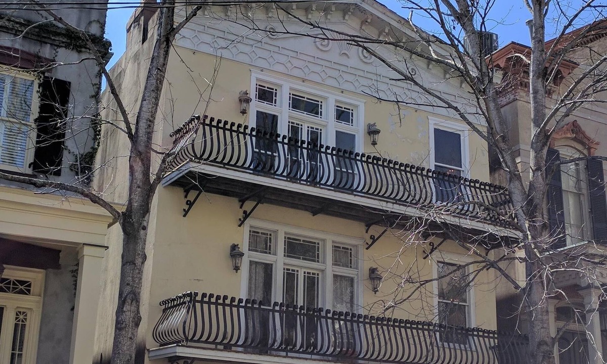 Historic Downtown Savannah Condo | Bright and Airy, Historic Condo on Monterey Square
