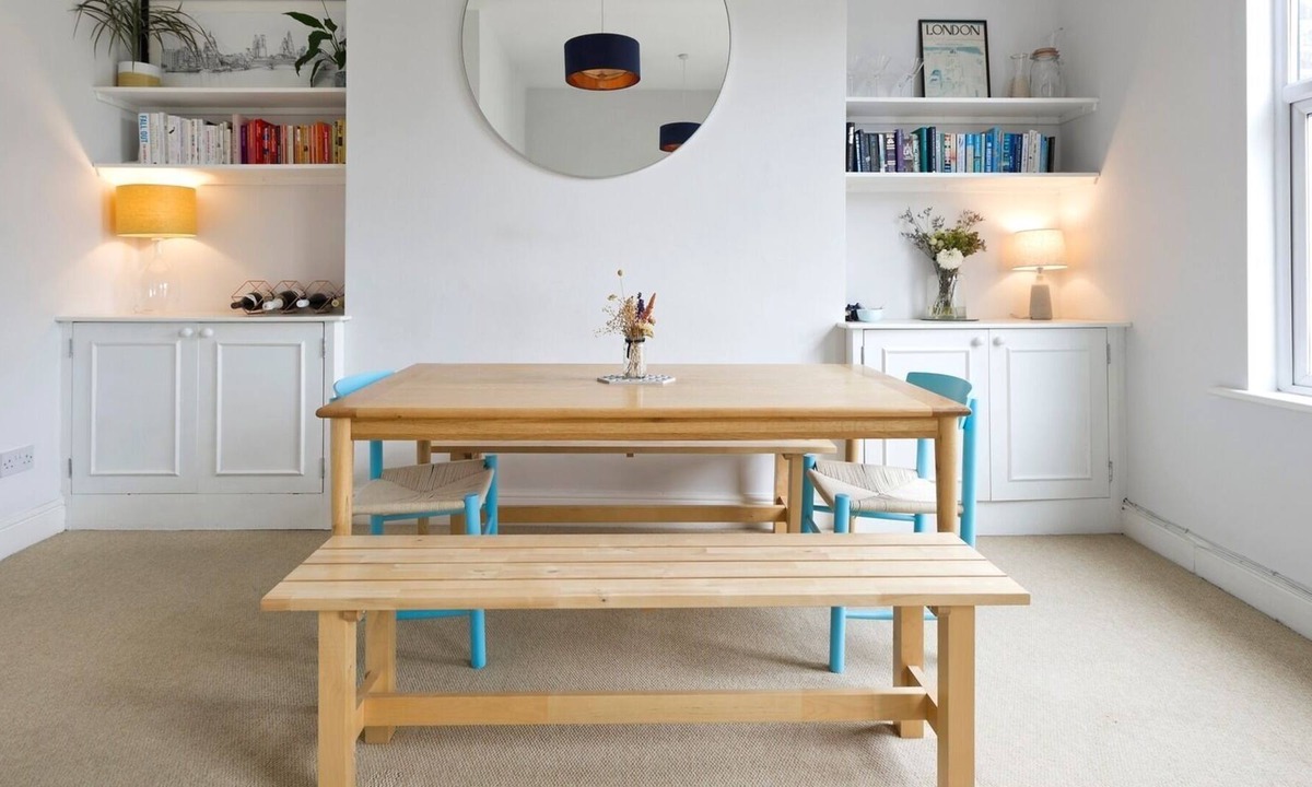 Tollington Apartment | Bright and Blue, by Veeve