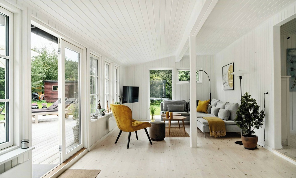 Hoeve Strand House | Bright and classic house near Høve Beach