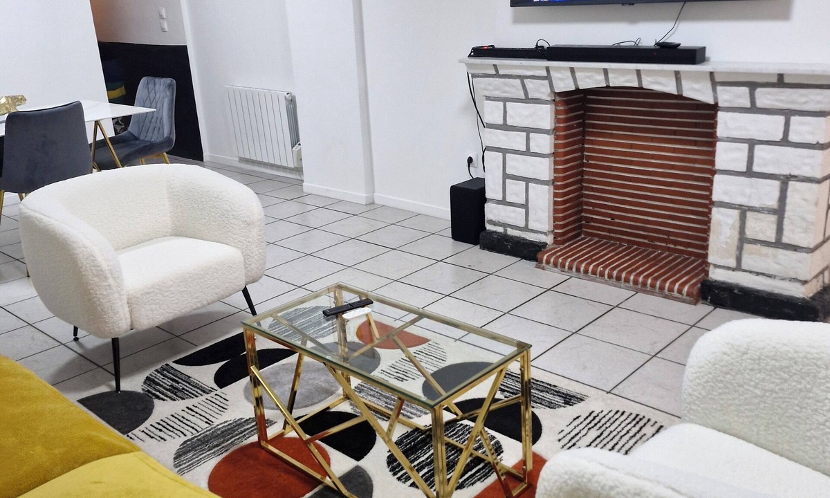 Valenciennes Bed & Breakfast | Bright and comfortable, with garden