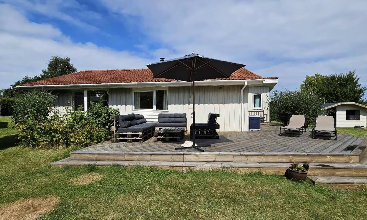 Udsholt House | Bright and cozy summer house with spa and sauna