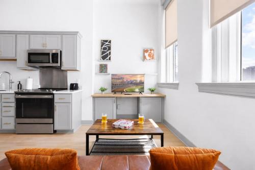 Downtown Louisville Apartment | Bright and Modern Studio in Louisville # 303